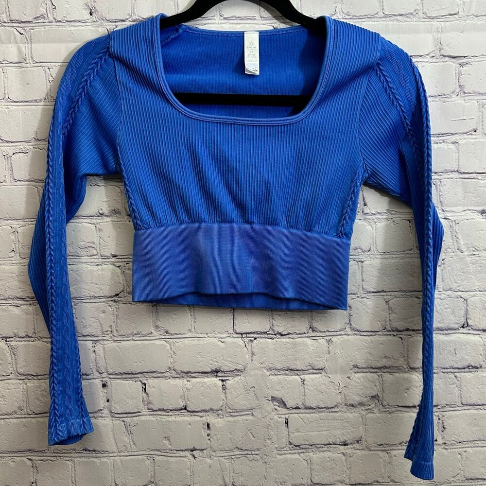 Offline By Aerie Seamless Long Sleeve Crop Top Blue Cable Knit Small Athletic